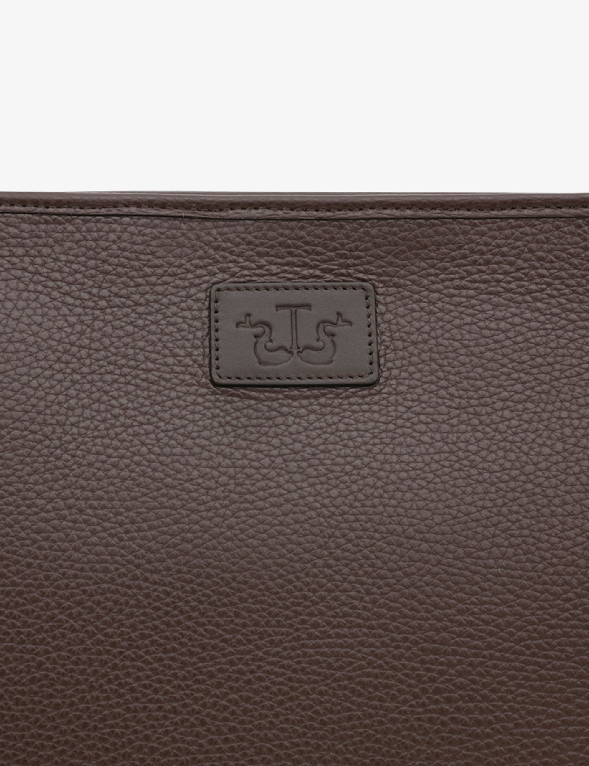 Maxi underarm bag