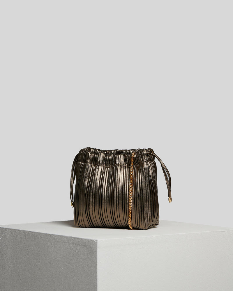 Bucket bag
